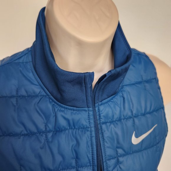 NIKE Therma Synthetic-Fill Running Vest, Small - Picture 8 of 15